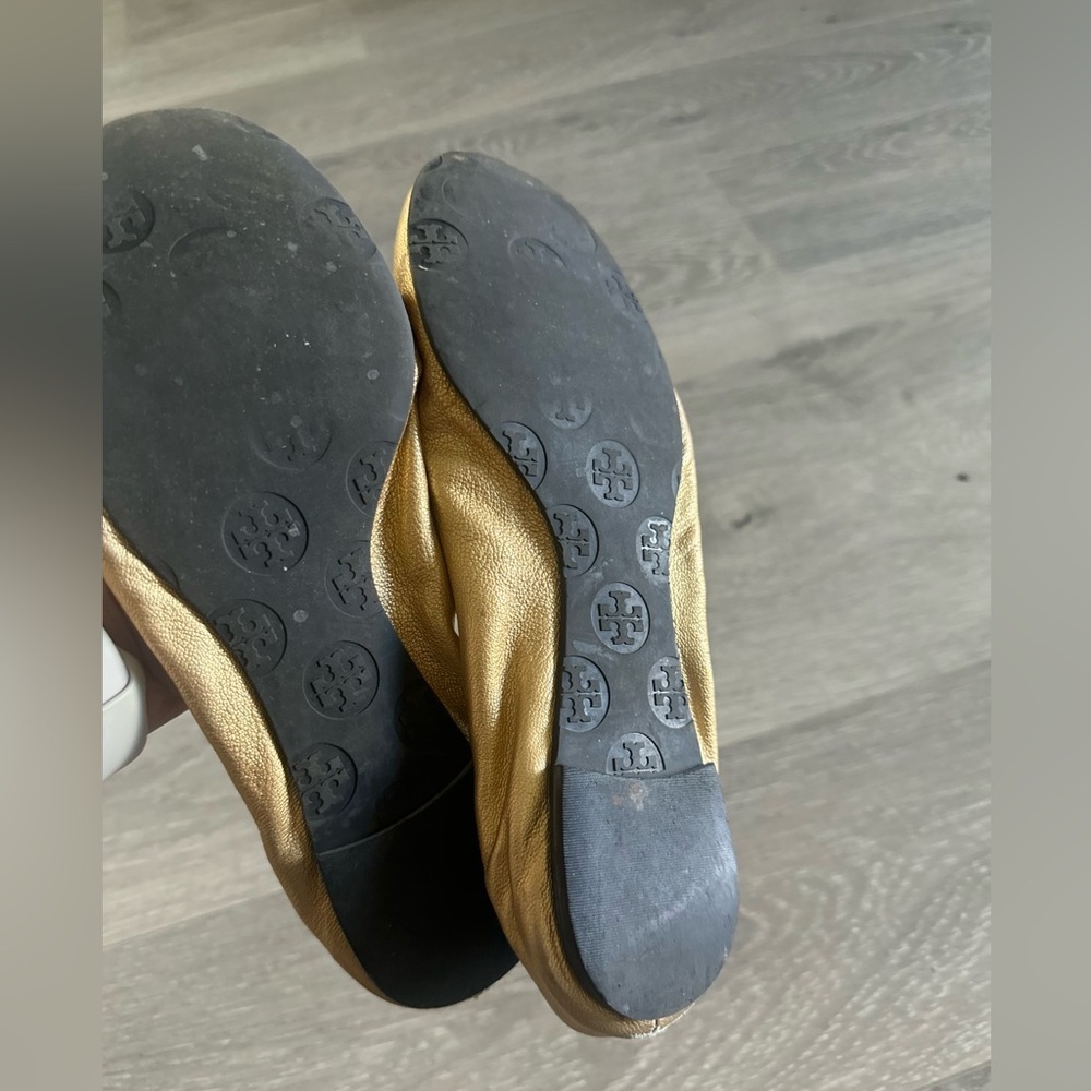 Tory Burch gold flats - Picture 5 of 6